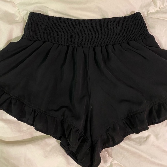 Frilled Shorts - Picture 5 of 8